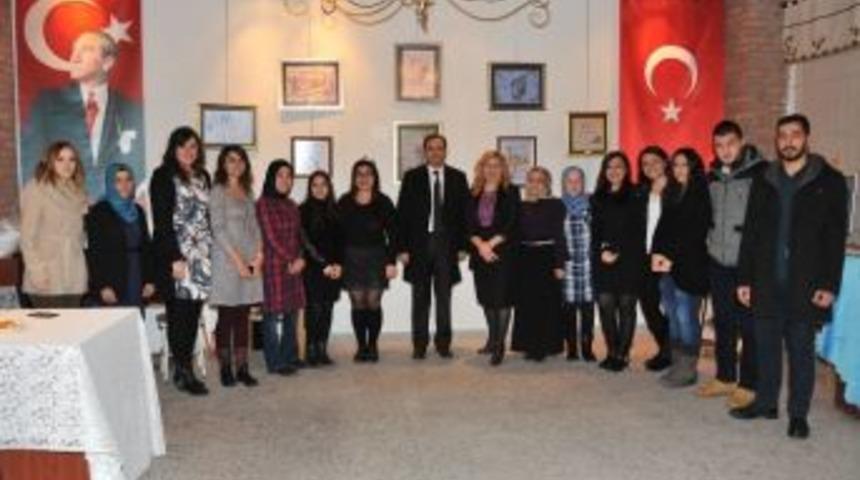 Ebru Sanatının En G&uuml;zel &Ouml;rnekleri Ulucanlar Sergi Salonu&rsquo;nda