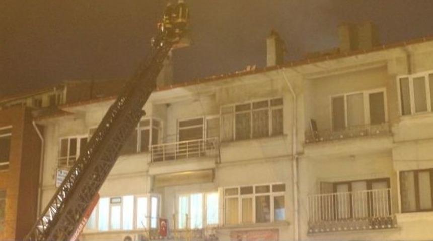 Halı Mağazasında Yangın