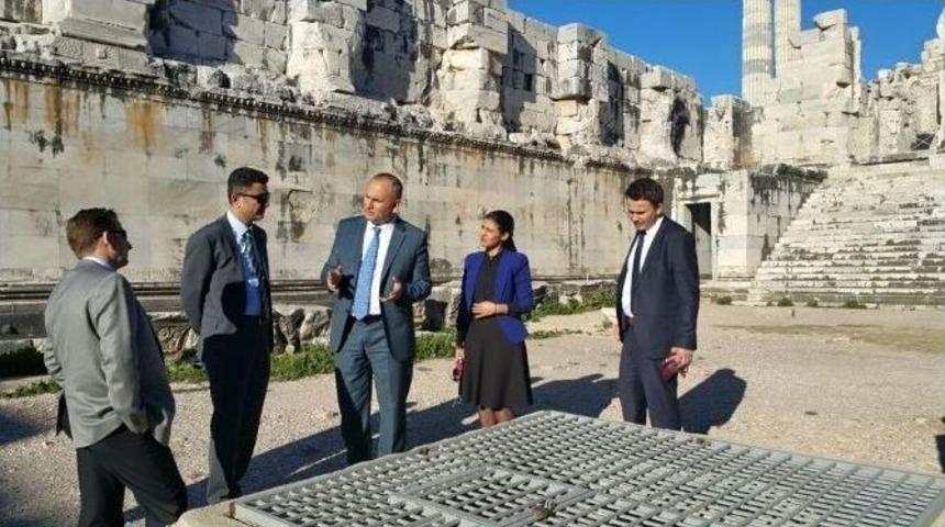 Didim Kaymakamı Y&ouml;nden, Meslektaşlarını Ağırladı