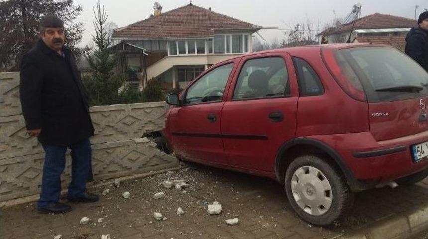 Bahçe Duvarını Yıkarak Durdu