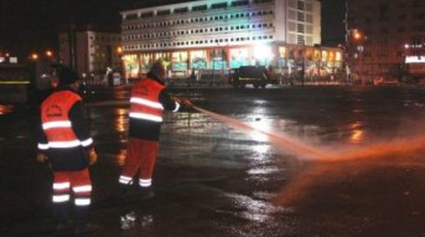 İzmit&rsquo;te Haftada 23 Semt Pazarı Yıkanıyor