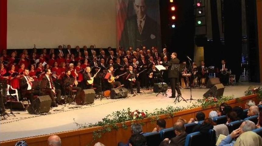 Bayraklı&rsquo;da Yeni Yıla &Ouml;zel Konser