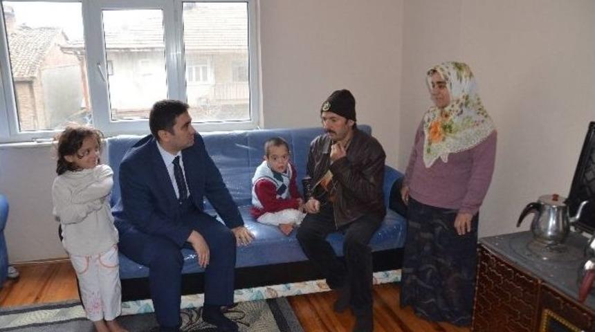 Evi Yanan 4 &Ccedil;ocuklu Aileye Devlet Sahip &Ccedil;ıktı