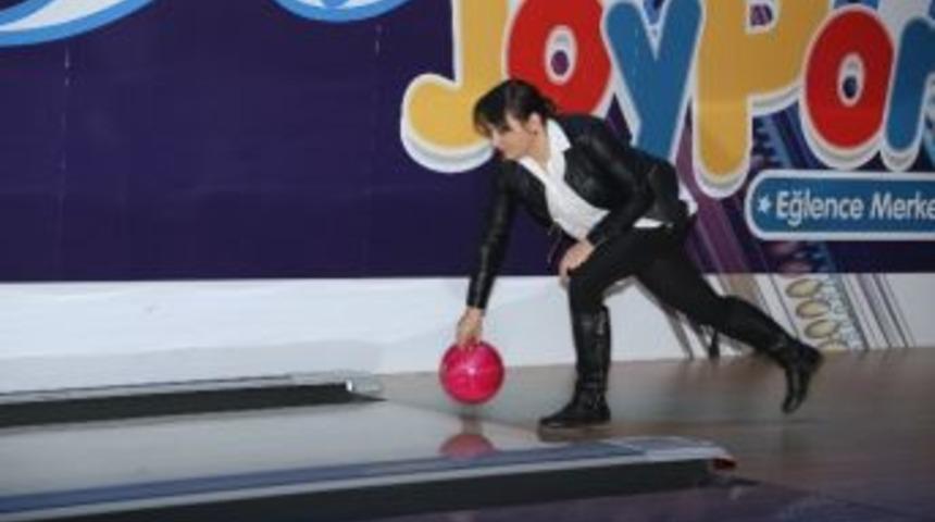 Gazetecilerin Bowling Keyfi