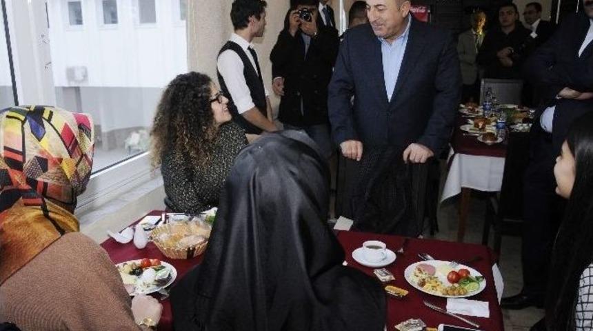 Dışişleri Bakanı Mevl&uuml;t &Ccedil;avuşoğlu: