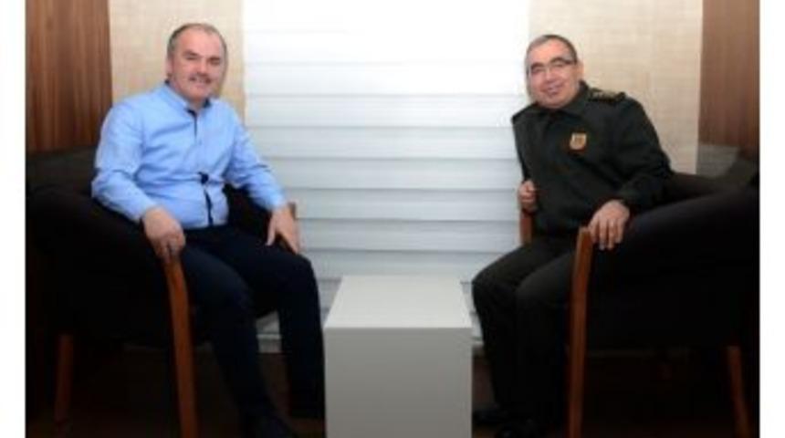 Jandarma Komutanı Yıldız&rsquo;dan Başkan G&uuml;rlesin&rsquo;e Ziyaret