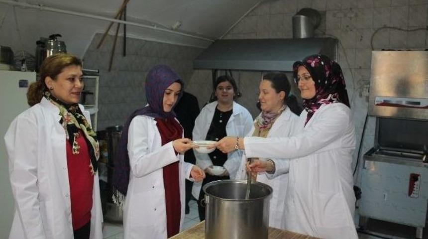 Niğde Belediyesinin Aş&ccedil;ılık Kursuna Yoğun İlgi