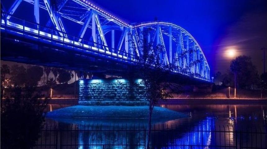 Aydınlatmaya Estetik Neşter