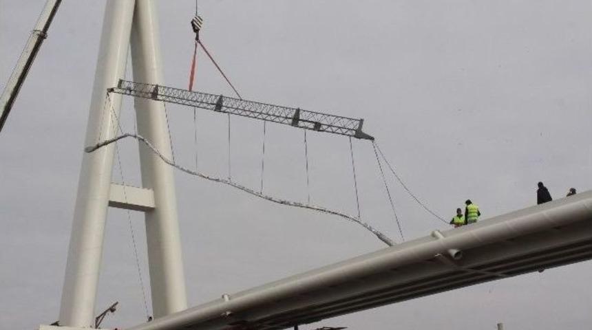 Yeni Valilik Köprüsü’nde Halatlar Çekilmeye Başladı