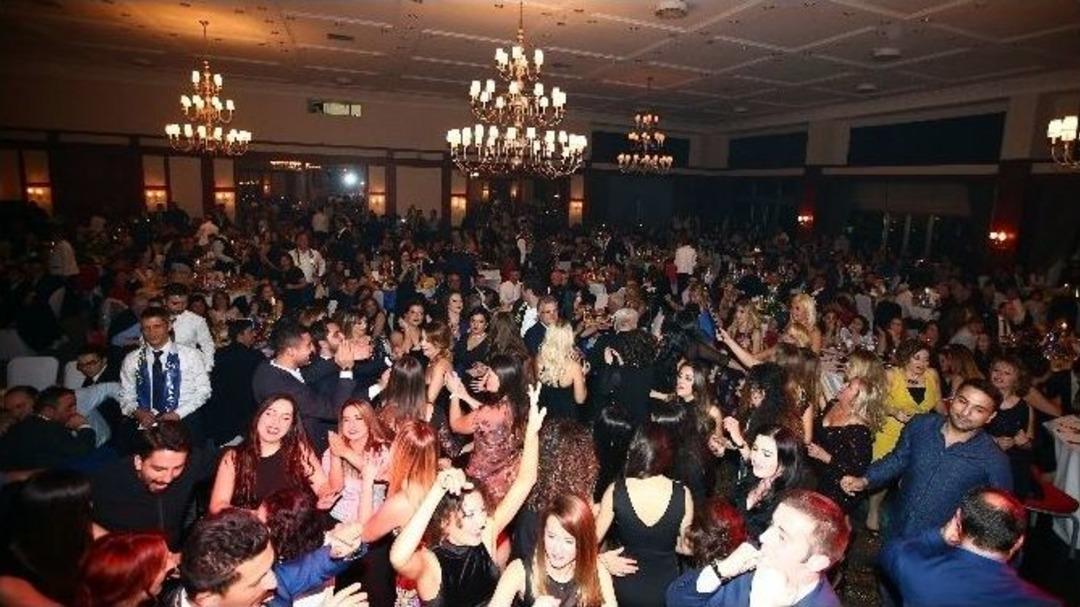 Fenerbah&ccedil;e&rsquo;de Yılbaşı Kutlaması