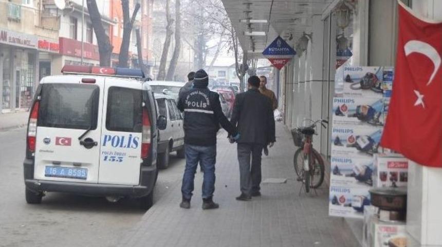 İneg&ouml;l&rsquo;&uuml; Soyup Soğana &Ccedil;eviren Hırsızlar G&uuml;venlik Kameralarına Yakalandı