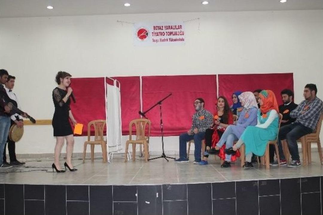 Tosya Meslek Y&uuml;ksekokulu &Ouml;ğrencileri Yeteneklerini Sergiledi