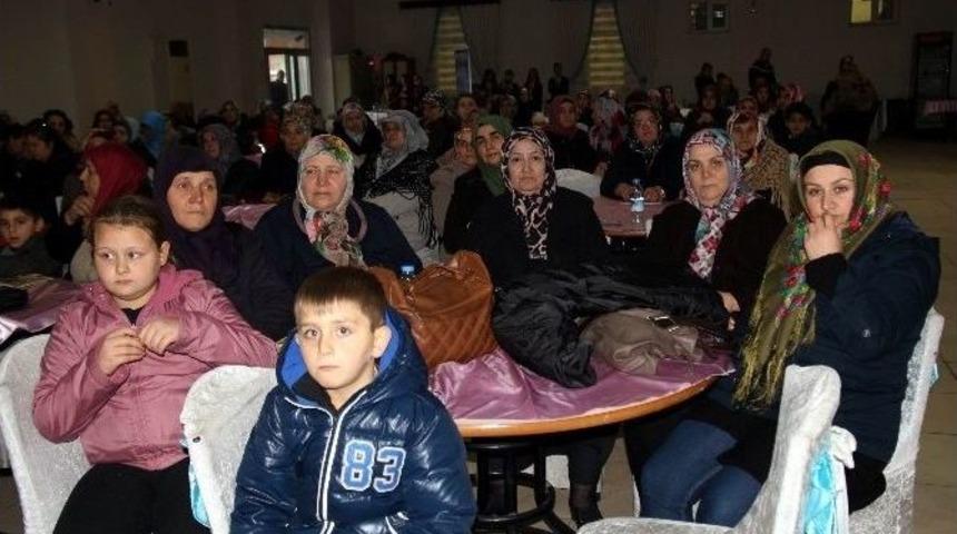 Tekkek&ouml;y&rsquo;de Sağlık Konferansı