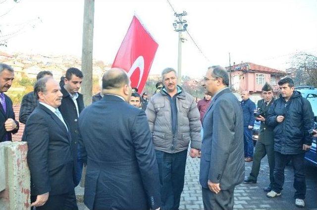 Validen Şehit Ailesine Taziye Ziyareti