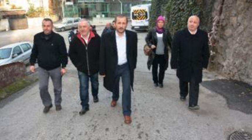 İzmit&rsquo;te Sokakta Belediyecilik Yapılıyor