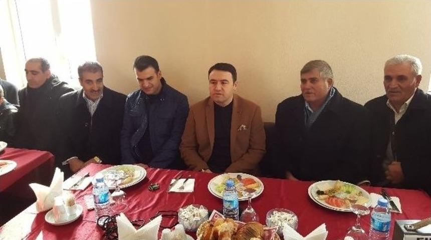 Vali Işın, Mahalle Sakinleri İle Bir Araya Geldi