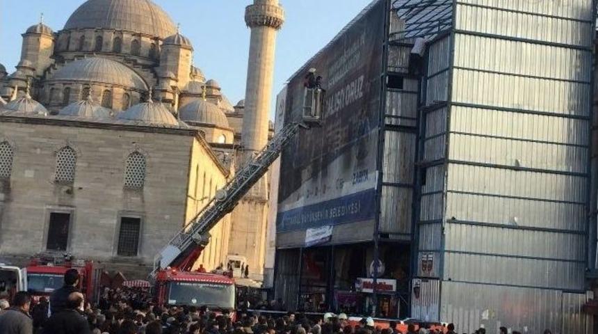 Tarihi Mısır &Ccedil;arşısı&rsquo;nın &Ccedil;atısında İntihar Girişimi