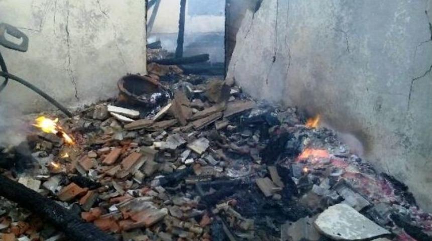 Soba Yakmak İsterken, Yangın &Ccedil;ıktı: 1 &Ouml;l&uuml;, 1 Yaralı