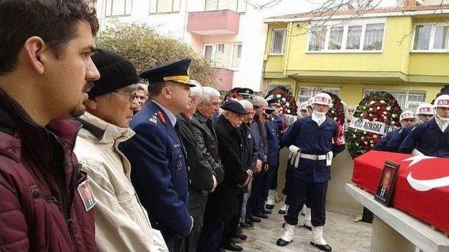 Bandırma Kıbrıs Gazisini Son Yolculuğuna Uğurladı