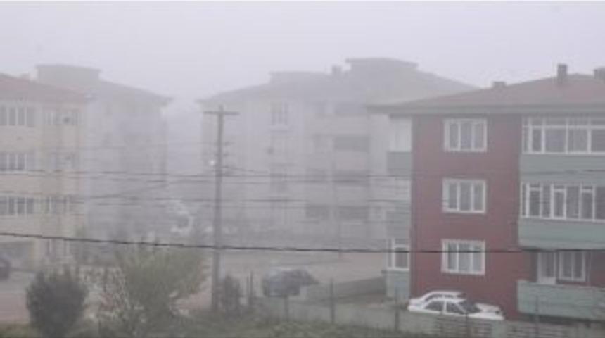 Bandırma&rsquo;da Sis Etkili Oldu