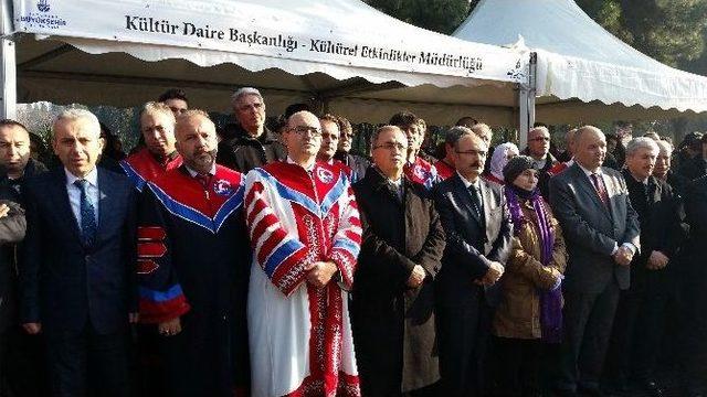 Mehmet Akif Ersoy Mezarı Başında Anıldı