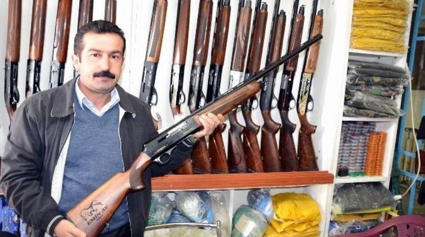 Ter&ouml;r Olayları Av Malzemesi Satan Esnafı Etkiledi