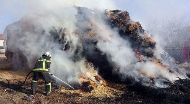 Aksaray’da Çiftlikte Saman Yangını