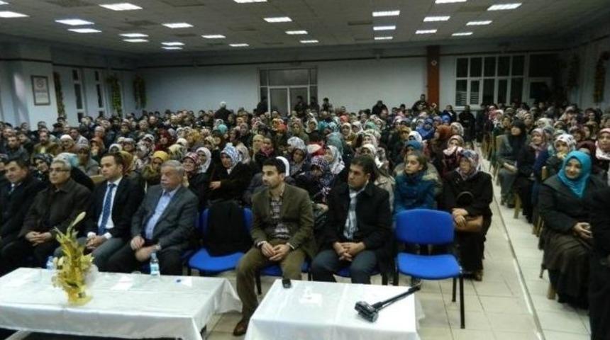 Ensar Vakfı&rsquo;ndan Konferans