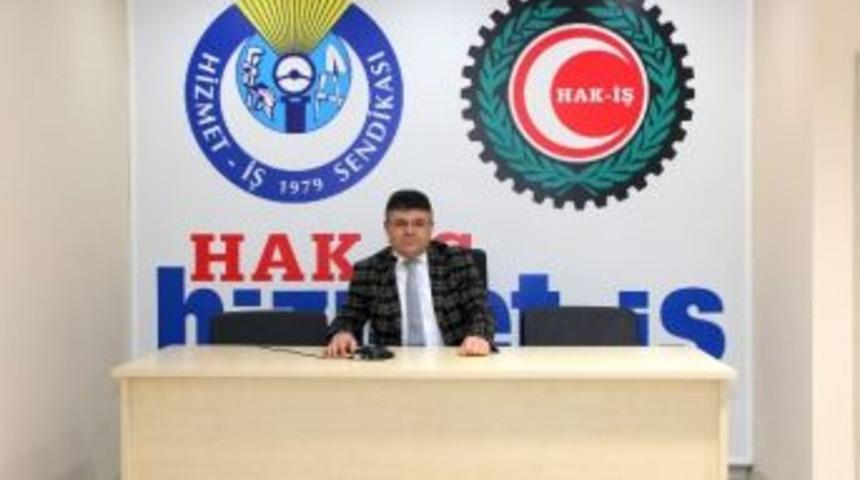 Aksakal: Asgari &Uuml;creti Yeterli G&ouml;rm&uuml;yoruz