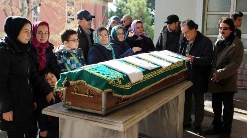 &Uuml;nl&uuml; Oyuncu Seda Yıldız&rsquo;ın Anne Acısı