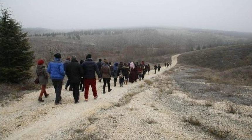 Eskişehirli Vatandaşlar Ve &Ouml;ğrenciler Doğa Y&uuml;r&uuml;y&uuml;ş&uuml;nde Buluştu