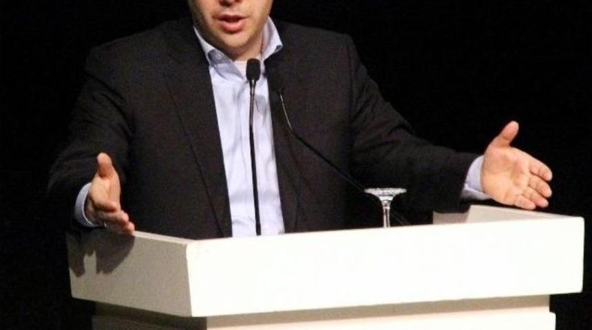 Bakan Kılı&ccedil;, Chp&rsquo;li Eren Erdem&rsquo;e Y&uuml;klendi