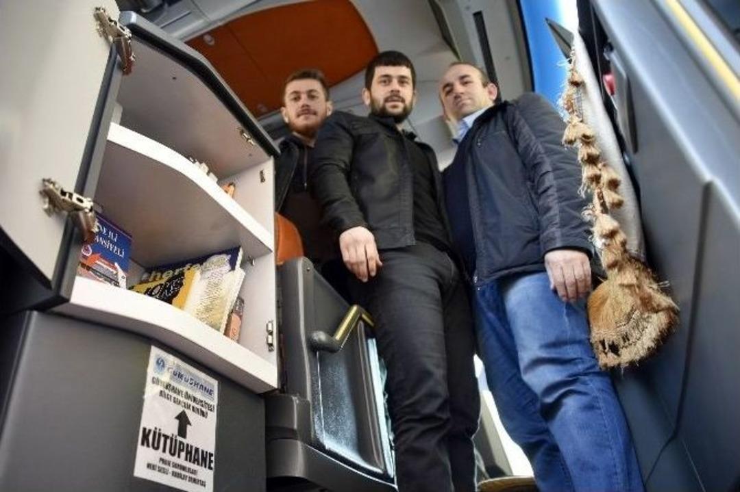 T&uuml;rkiye&rsquo;nin İlk K&uuml;t&uuml;phaneli Yolcu Otob&uuml;s&uuml; G&uuml;m&uuml;şhane&rsquo;den
