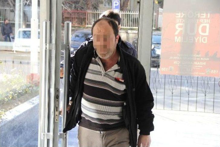 Marketten Bal Ve Salça Çalarken Kameraya Yakalandı G5