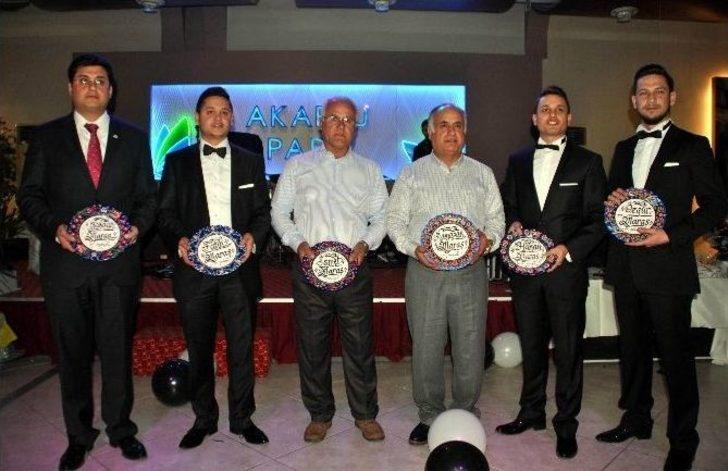 Okt Trailer Ailesi Yılbaşını Erken Kutladı G1