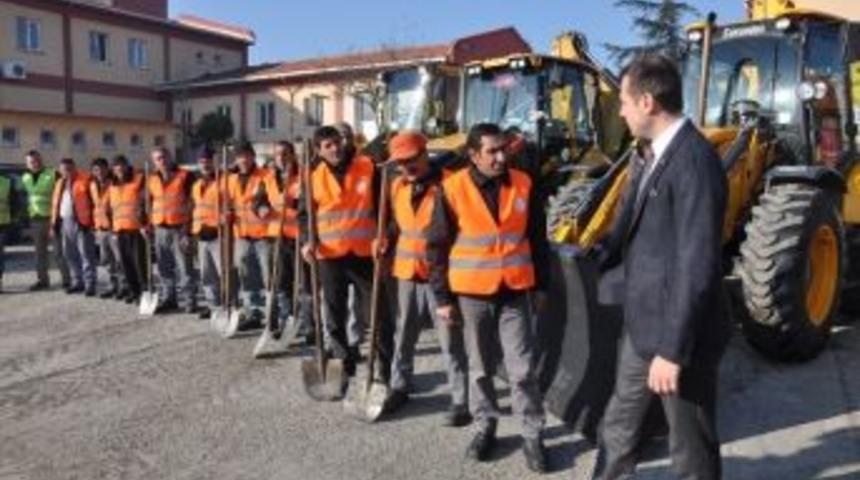 &Ccedil;erkezk&ouml;y&rsquo;de Kar Ve Buzlanma Hazırlıkları