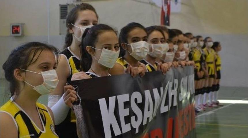 K&uuml;&ccedil;&uuml;k Sporculardan Hava Kirliliğine Maskeli Tepki