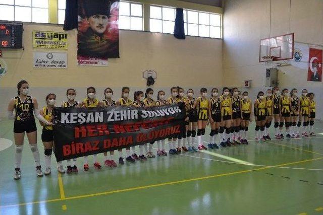 Küçük Sporculardan Hava Kirliliğine Maskeli Tepki