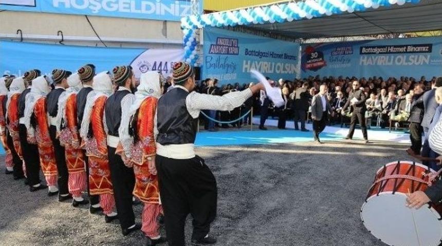 Bakan T&uuml;fenkci, Battalgazi Belediyesi Yeni Hizmet Binası&rsquo;nın Temelini Attı