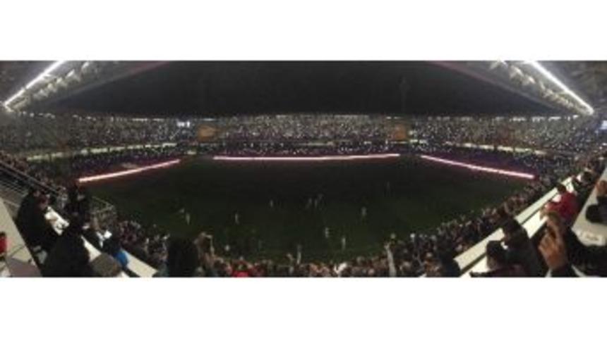 Başakşehir Fatih Terim Stadı Karanlığa Büründü