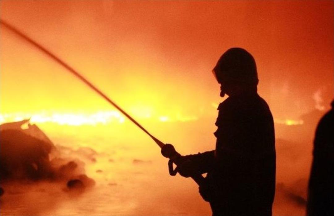 Bursa&rsquo;daki Fabrika Yangını 14 Saat Sonra Kontrol Altına Alındı