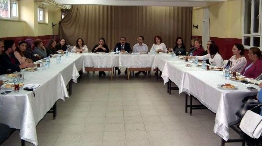 Efeler&rsquo;de 3. Okul Aile Birlikleri Toplandı