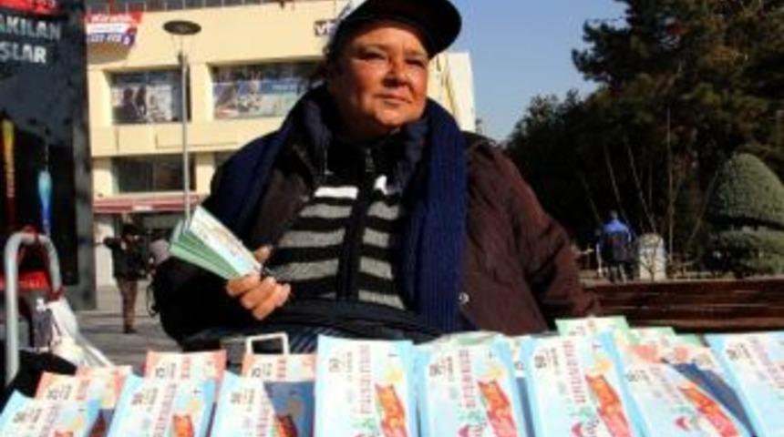 Yılbaşı Biletleri T&uuml;keniyor