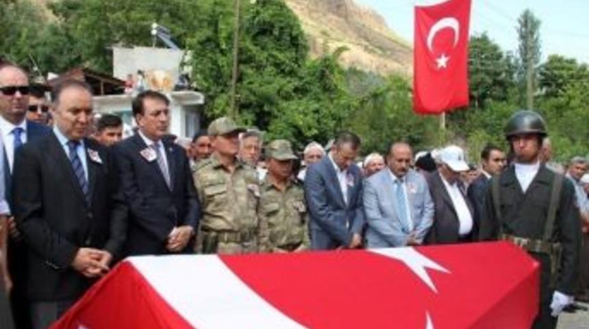 “büyük Milletimizin Başı Sağ Olsun”