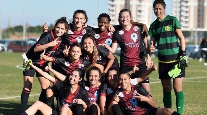 Muratpaşa&rsquo;nın Kadınları Moral Kazandı