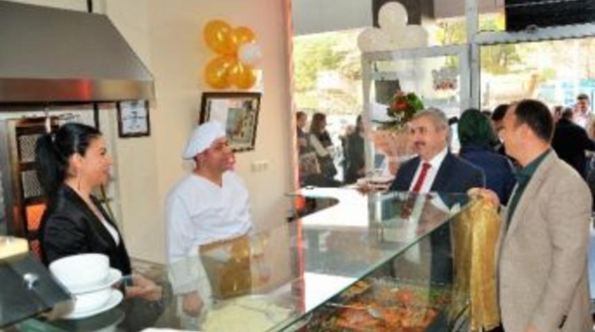 Başkan Baran Restoran A&ccedil;ılışına Katıldı