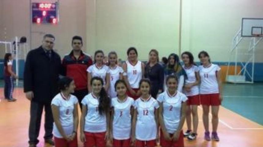 Atat&uuml;rk Ortaokulu&rsquo;nda Hedefi İl Şampiyonluğu