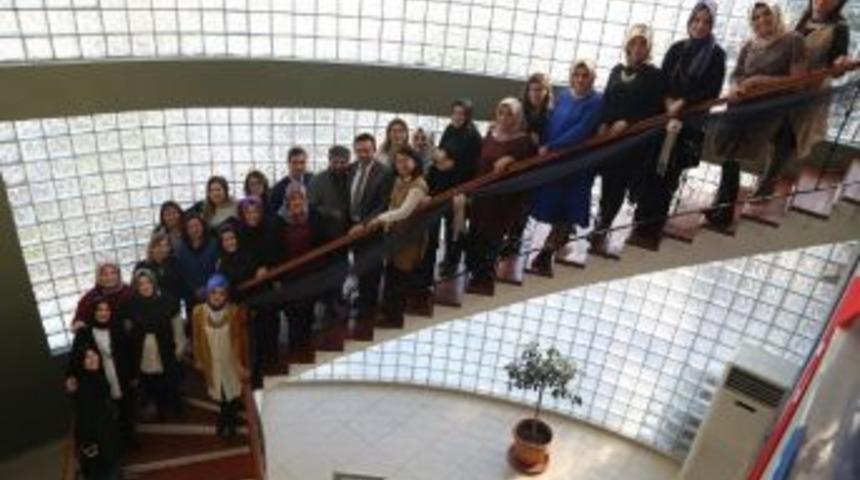 Kom-mek&rsquo;in Drama Eğitimleri Farkındalık Yaratıyor