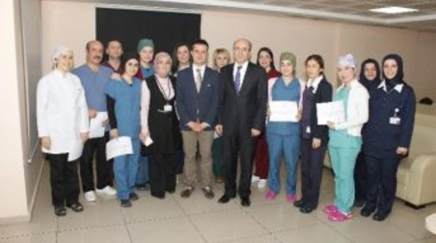 Kayseri Eğitim Ve Araştırma Hastanesinde Yoğun Bakım Hemşireliği Eğitimi