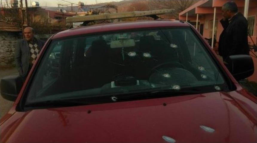 Amanos Kırsalında &Ccedil;ıkan Yangını S&ouml;nd&uuml;rmeye Giden Araca Ateş A&ccedil;ıldı